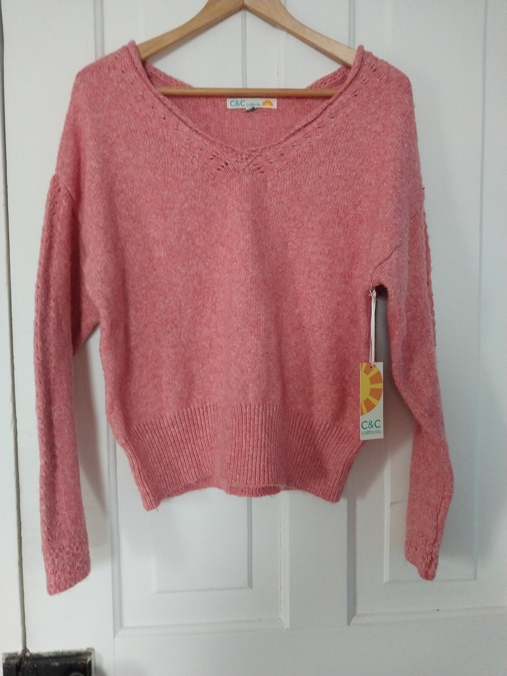 C&C California Women's Coral Pink V-Neck Sweater